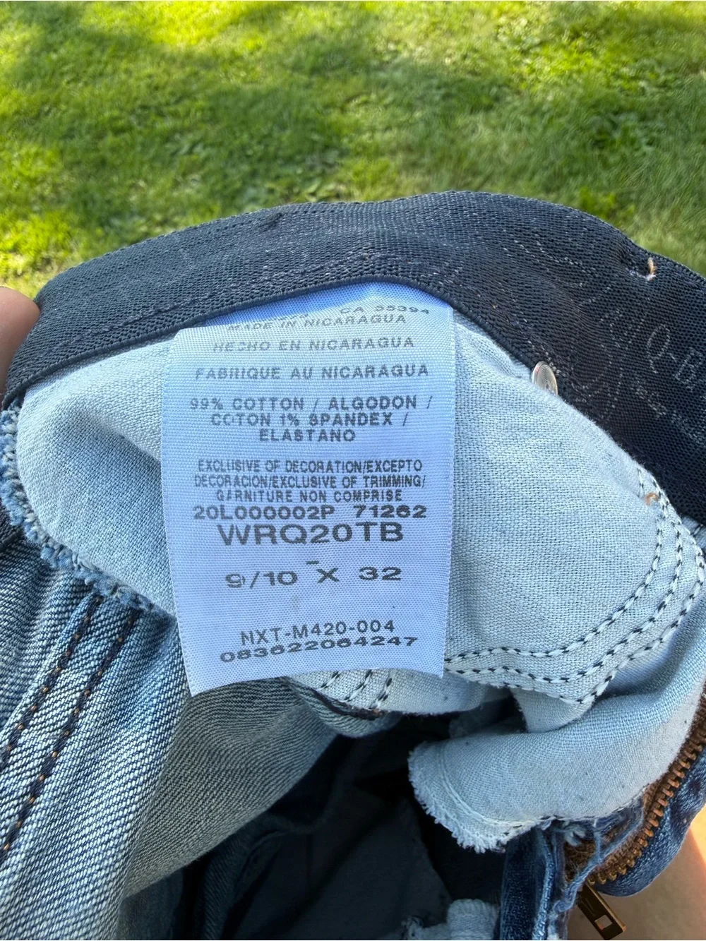 Wrangler Women's Straight Leg Jeans in Medium Blue Wash